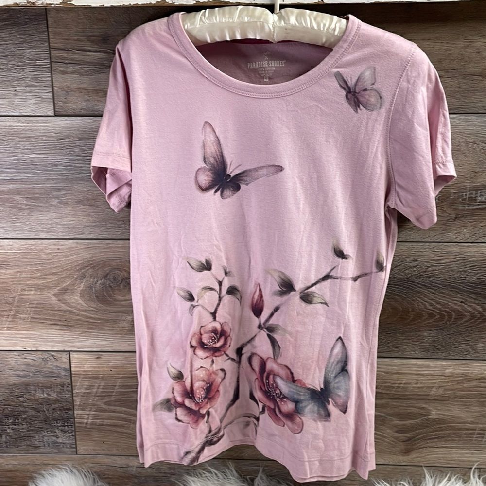 Paradise Shores Ladies Butterfly Tshirt Top, Size Small,Pink w/ Butterflies